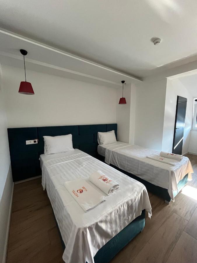 Kubi Hotel Struga Exterior photo